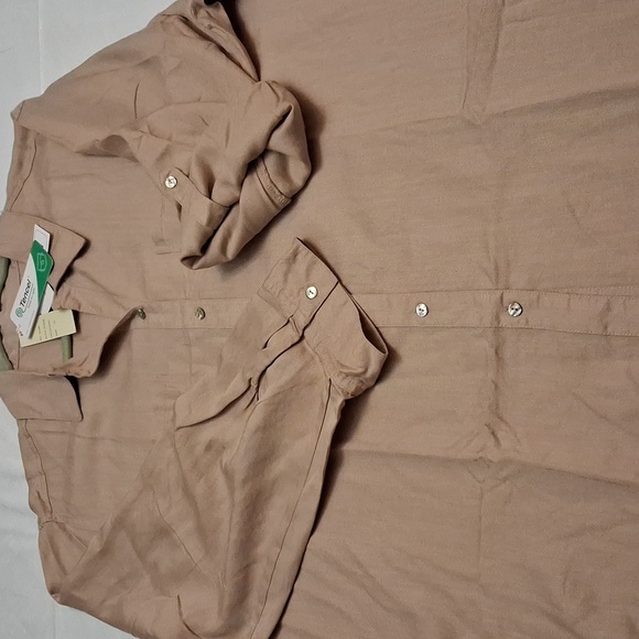 Hesters&Orchard size 2X women's khaki tencel button long sleeve/roll tab shirt. - Picture 16 of 17